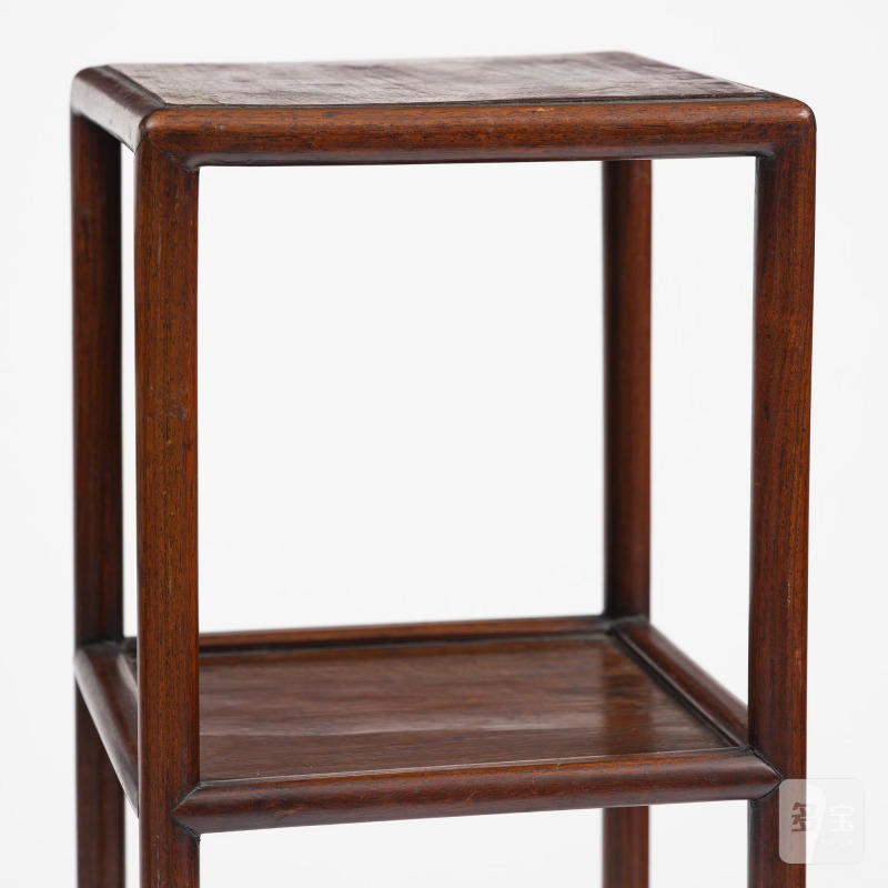 A group of three hardwood tall tables, - 图9
